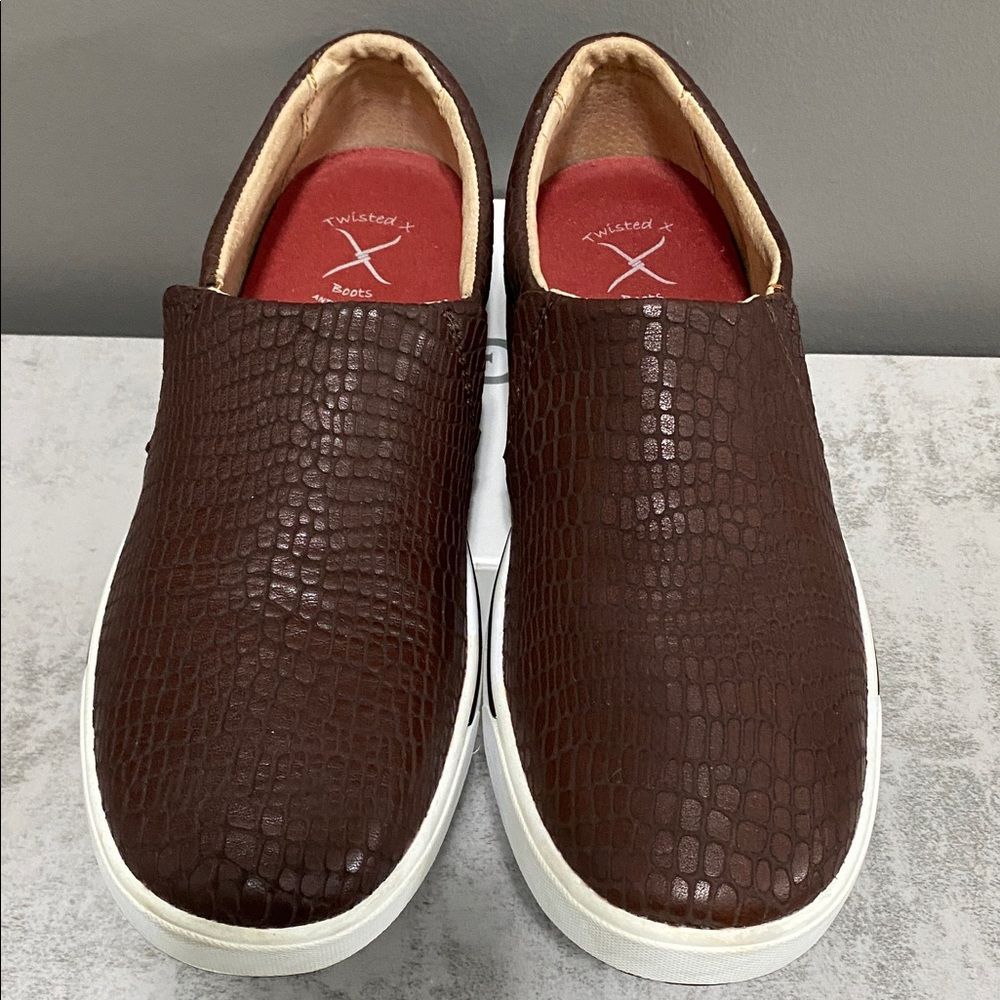 Twisted X Men's Leather Textured Brown Slip-On Shoes/ Loafers Size 8.5